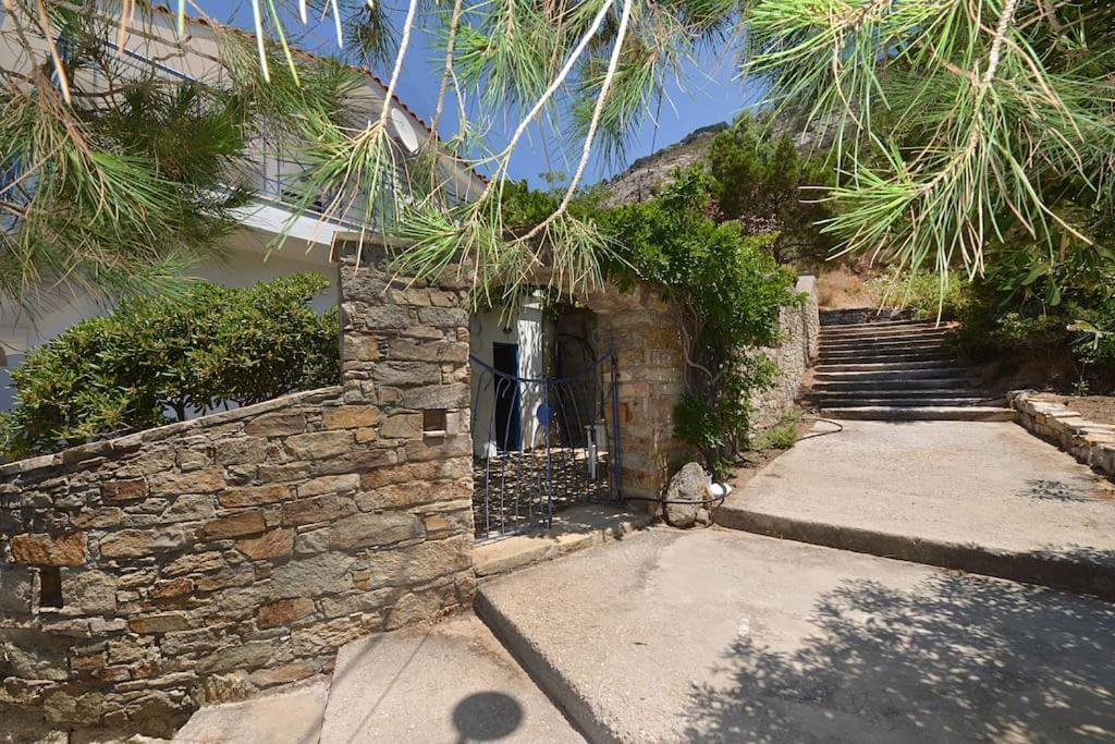 Icarus Home Kouniadi Exterior photo